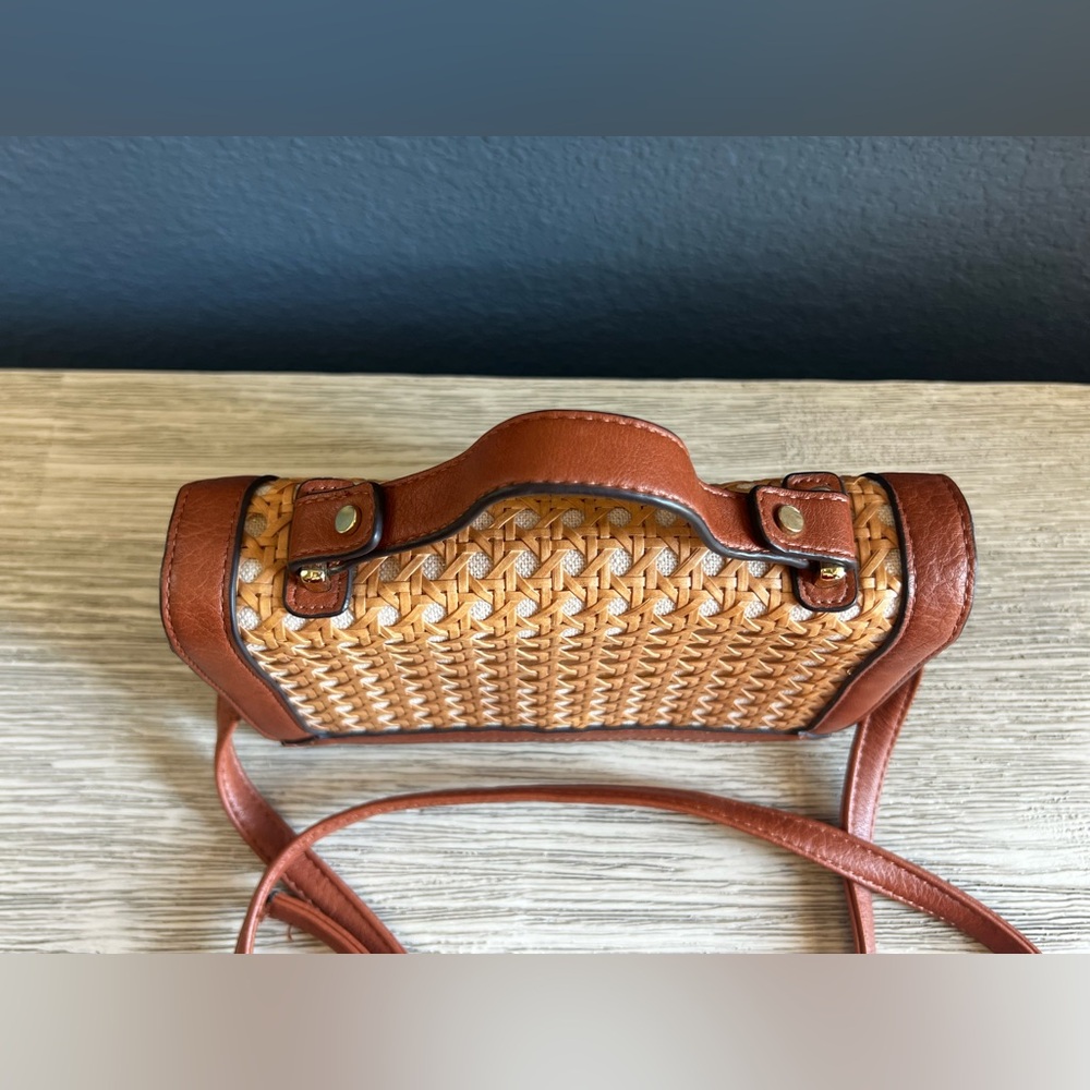 Enzo Angiolini Woven Brown and Tan Crossbody Bag - Picture 2 of 13